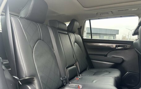 Toyota Highlander, 2021 год, 5 190 000 рублей, 15 фотография