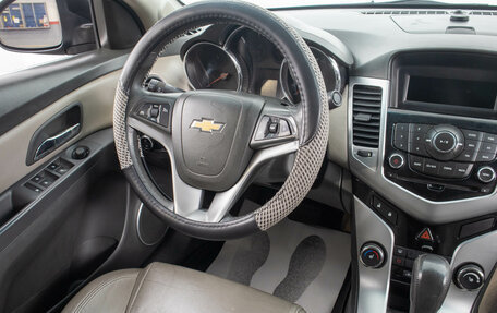 Chevrolet Cruze II, 2010 год, 739 000 рублей, 16 фотография