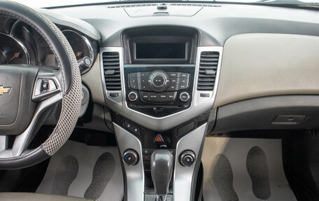 Chevrolet Cruze II, 2010 год, 739 000 рублей, 17 фотография