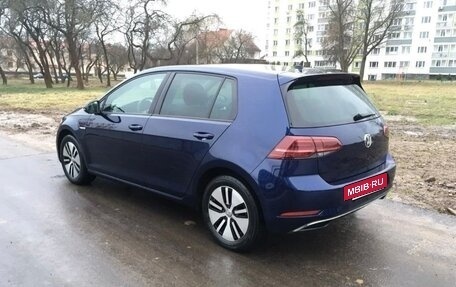 Volkswagen Golf VII, 2017 год, 1 899 999 рублей, 6 фотография