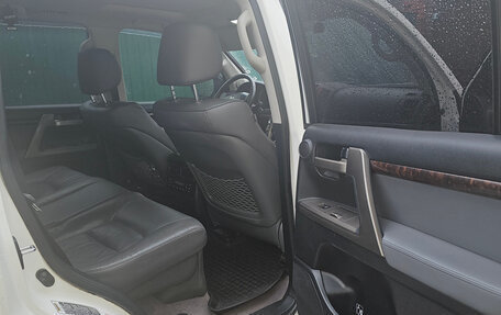 Toyota Land Cruiser 200, 2010 год, 2 900 000 рублей, 8 фотография