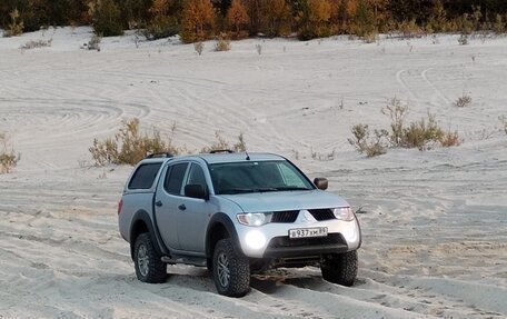 Mitsubishi L200 IV рестайлинг, 2007 год, 900 000 рублей, 6 фотография
