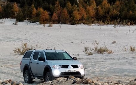 Mitsubishi L200 IV рестайлинг, 2007 год, 900 000 рублей, 5 фотография