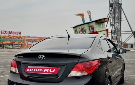 Hyundai Solaris II рестайлинг, 2011 год, 650 000 рублей, 3 фотография