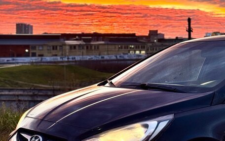 Hyundai Solaris II рестайлинг, 2011 год, 650 000 рублей, 26 фотография