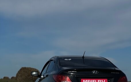 Hyundai Solaris II рестайлинг, 2011 год, 650 000 рублей, 29 фотография