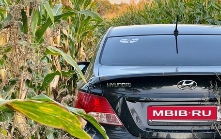 Hyundai Solaris II рестайлинг, 2011 год, 650 000 рублей, 25 фотография