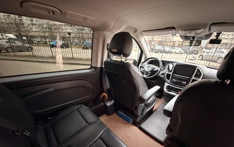 Mercedes-Benz Vito, 2015 год, 3 300 000 рублей, 29 фотография