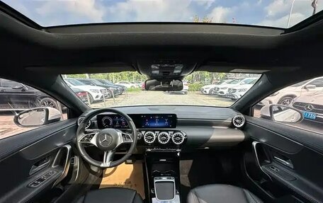 Mercedes-Benz A-Класс, 2023 год, 2 400 000 рублей, 8 фотография