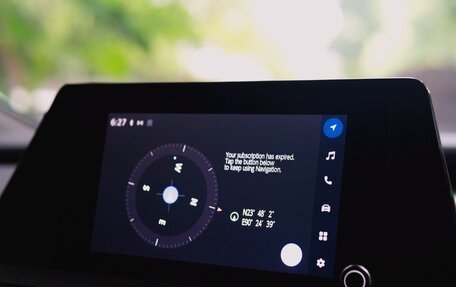 Toyota Prius IV XW50, 2024 год, 2 500 000 рублей, 8 фотография