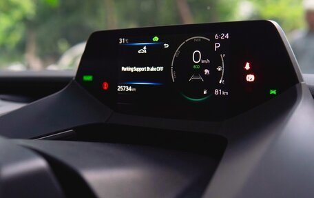 Toyota Prius IV XW50, 2024 год, 2 500 000 рублей, 6 фотография