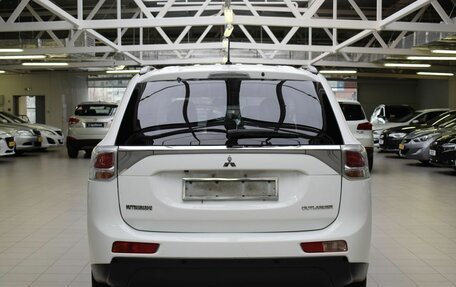 Mitsubishi Outlander III рестайлинг 3, 2013 год, 1 290 000 рублей, 6 фотография