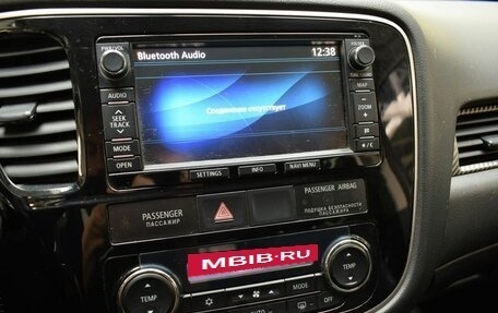 Mitsubishi Outlander III рестайлинг 3, 2013 год, 1 290 000 рублей, 11 фотография