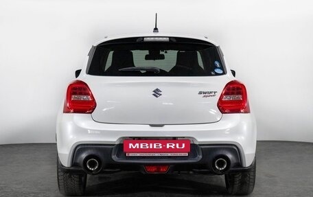 Suzuki Swift V, 2018 год, 1 625 000 рублей, 4 фотография