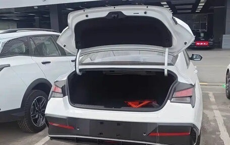 Hyundai Elantra, 2025 год, 1 870 114 рублей, 8 фотография