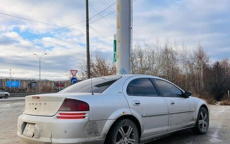 Dodge Stratus II, 2001 год, 190 000 рублей, 2 фотография