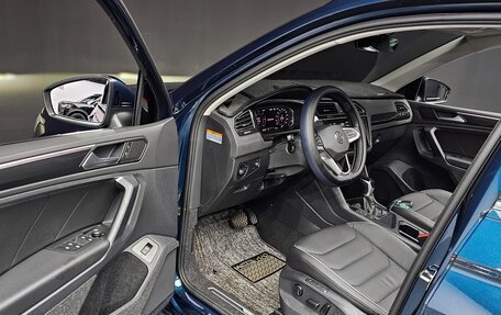 Volkswagen Tiguan II, 2022 год, 3 866 000 рублей, 11 фотография