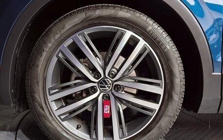 Volkswagen Tiguan II, 2022 год, 3 866 000 рублей, 5 фотография