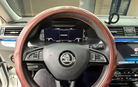 Skoda Superb III рестайлинг, 2022 год, 1 667 000 рублей, 6 фотография