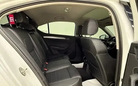 Skoda Superb III рестайлинг, 2022 год, 1 667 000 рублей, 10 фотография