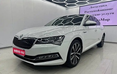 Skoda Superb III рестайлинг, 2022 год, 1 980 099 рублей, 1 фотография