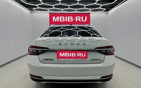 Skoda Superb III рестайлинг, 2022 год, 1 980 099 рублей, 6 фотография