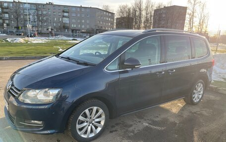 Volkswagen Sharan II, 2012 год, 1 250 000 рублей, 3 фотография