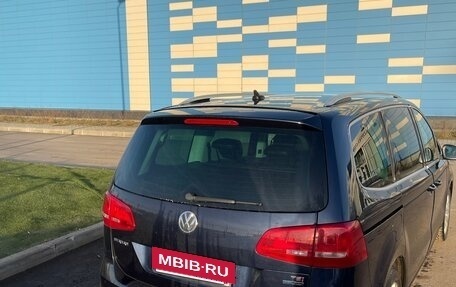 Volkswagen Sharan II, 2012 год, 1 250 000 рублей, 2 фотография