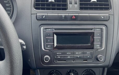 Volkswagen Polo VI (EU Market), 2013 год, 840 000 рублей, 11 фотография