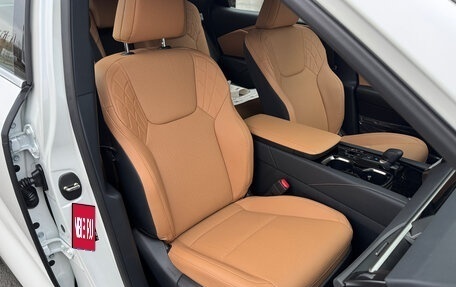 Lexus RX IV рестайлинг, 2025 год, 7 490 000 рублей, 28 фотография