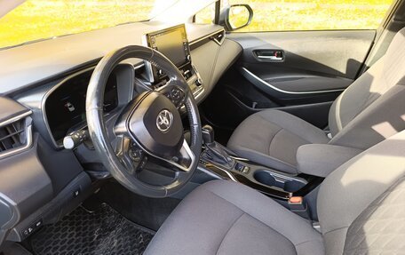 Toyota Corolla, 2021 год, 1 899 000 рублей, 10 фотография