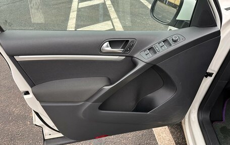 Volkswagen Tiguan I, 2011 год, 1 149 000 рублей, 18 фотография