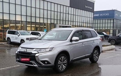 Mitsubishi Outlander III рестайлинг 3, 2019 год, 2 070 000 рублей, 1 фотография