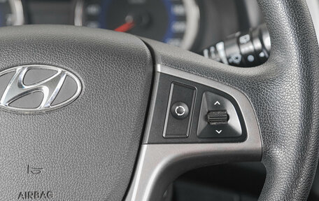 Hyundai Solaris II рестайлинг, 2015 год, 1 029 000 рублей, 18 фотография