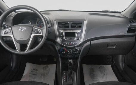 Hyundai Solaris II рестайлинг, 2015 год, 1 029 000 рублей, 14 фотография