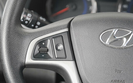 Hyundai Solaris II рестайлинг, 2015 год, 1 029 000 рублей, 17 фотография