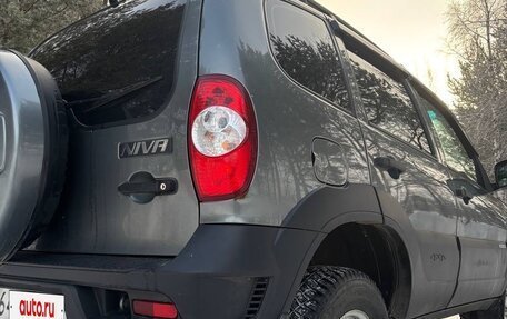 Chevrolet Niva I рестайлинг, 2018 год, 670 000 рублей, 7 фотография