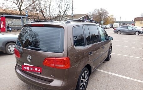 Volkswagen Touran III, 2013 год, 1 000 000 рублей, 4 фотография