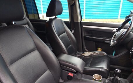 Volkswagen Touran III, 2013 год, 1 000 000 рублей, 14 фотография