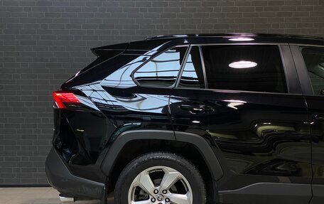 Toyota RAV4, 2019 год, 3 450 000 рублей, 10 фотография