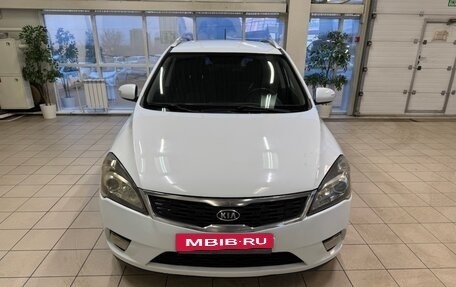 KIA cee'd I рестайлинг, 2010 год, 700 000 рублей, 3 фотография