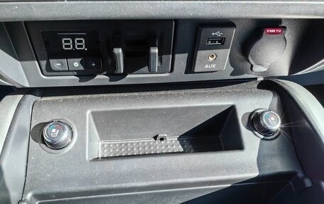 Nissan Titan II, 2015 год, 5 950 000 рублей, 15 фотография