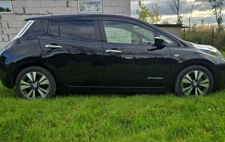 Nissan Leaf I, 2017 год, 810 000 рублей, 5 фотография
