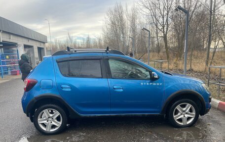 Renault Sandero II рестайлинг, 2014 год, 750 000 рублей, 2 фотография