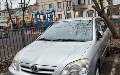 Toyota Corolla, 2004 год, 699 000 рублей, 1 фотография