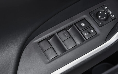 Toyota RAV4, 2025 год, 4 616 000 рублей, 12 фотография