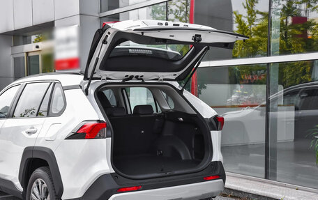 Toyota RAV4, 2025 год, 4 616 000 рублей, 38 фотография