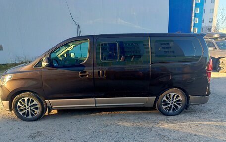 Hyundai Grand Starex Grand Starex I рестайлинг 2, 2018 год, 3 660 000 рублей, 7 фотография