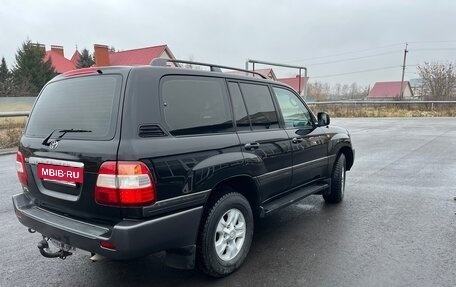 Toyota Land Cruiser 100 рестайлинг 2, 2006 год, 2 490 000 рублей, 4 фотография