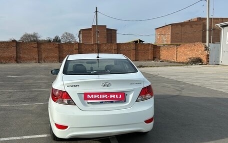 Hyundai Solaris II рестайлинг, 2012 год, 750 000 рублей, 5 фотография
